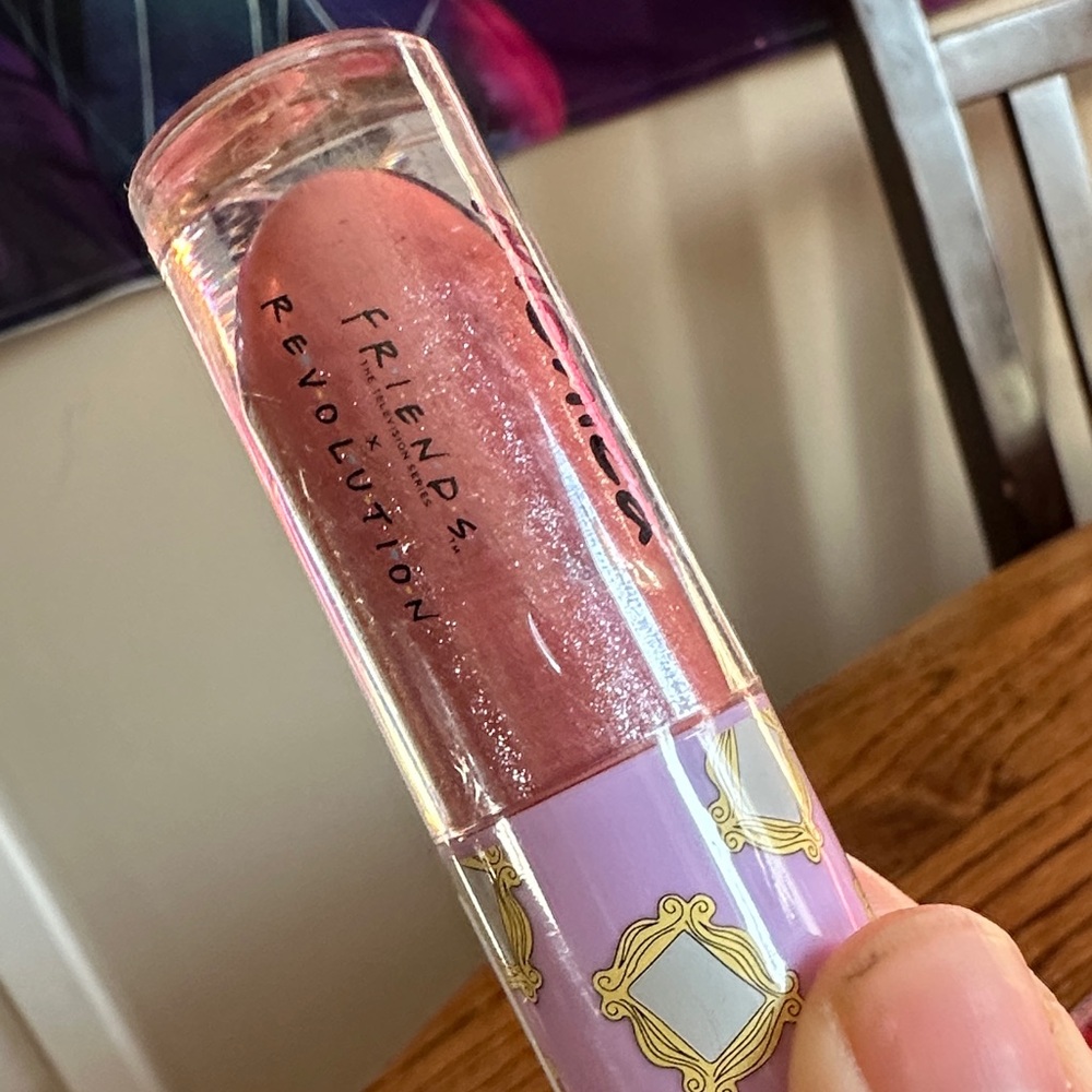 Revolution Monica Lip Gloss with Lavender Cap - Picture 3 of 6